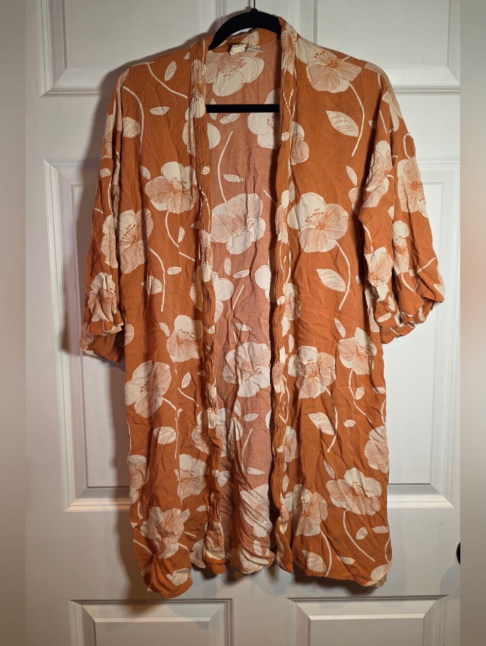 Mimi Chica Lightweight Floral Open-Front Kimono - Apricot/White Rayon XS